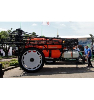 Trailed sprayers from ALC “Lvivagromashproekt”: an overview of models